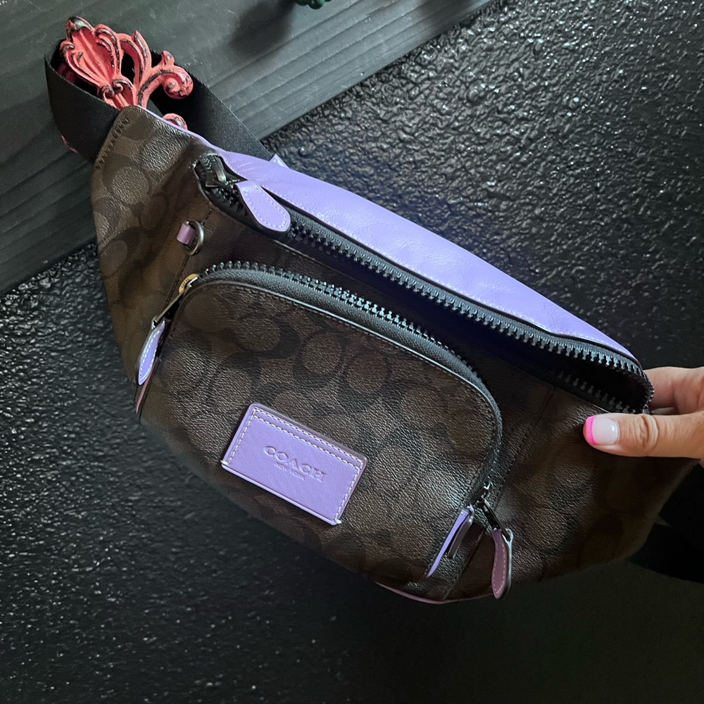 Like new Coach belt bag!